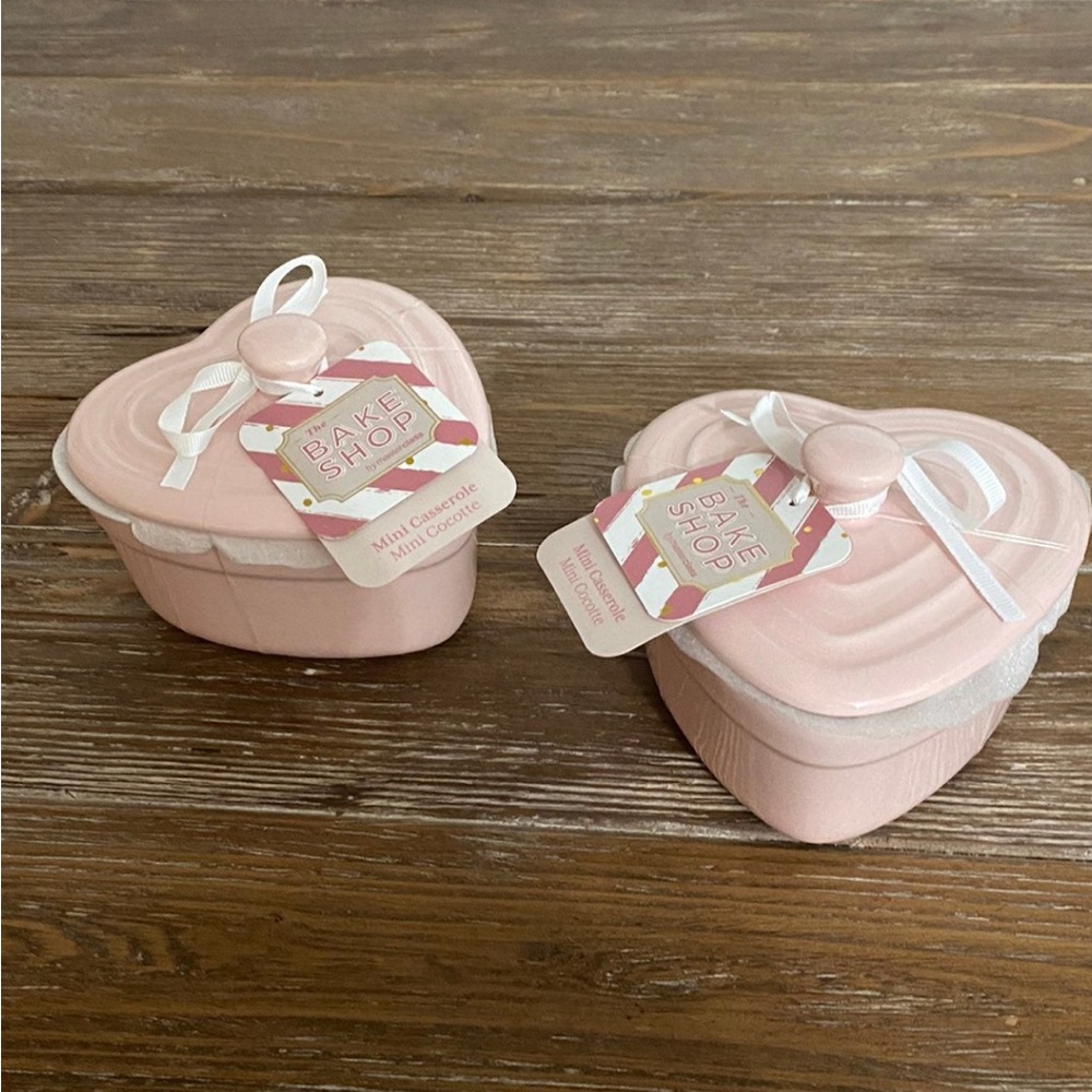 BAKE SHOP | by masterclass Pink heart shaped mini casserole dishes